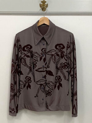 Jerseyskjorte i aubergine med burnout mønster - for