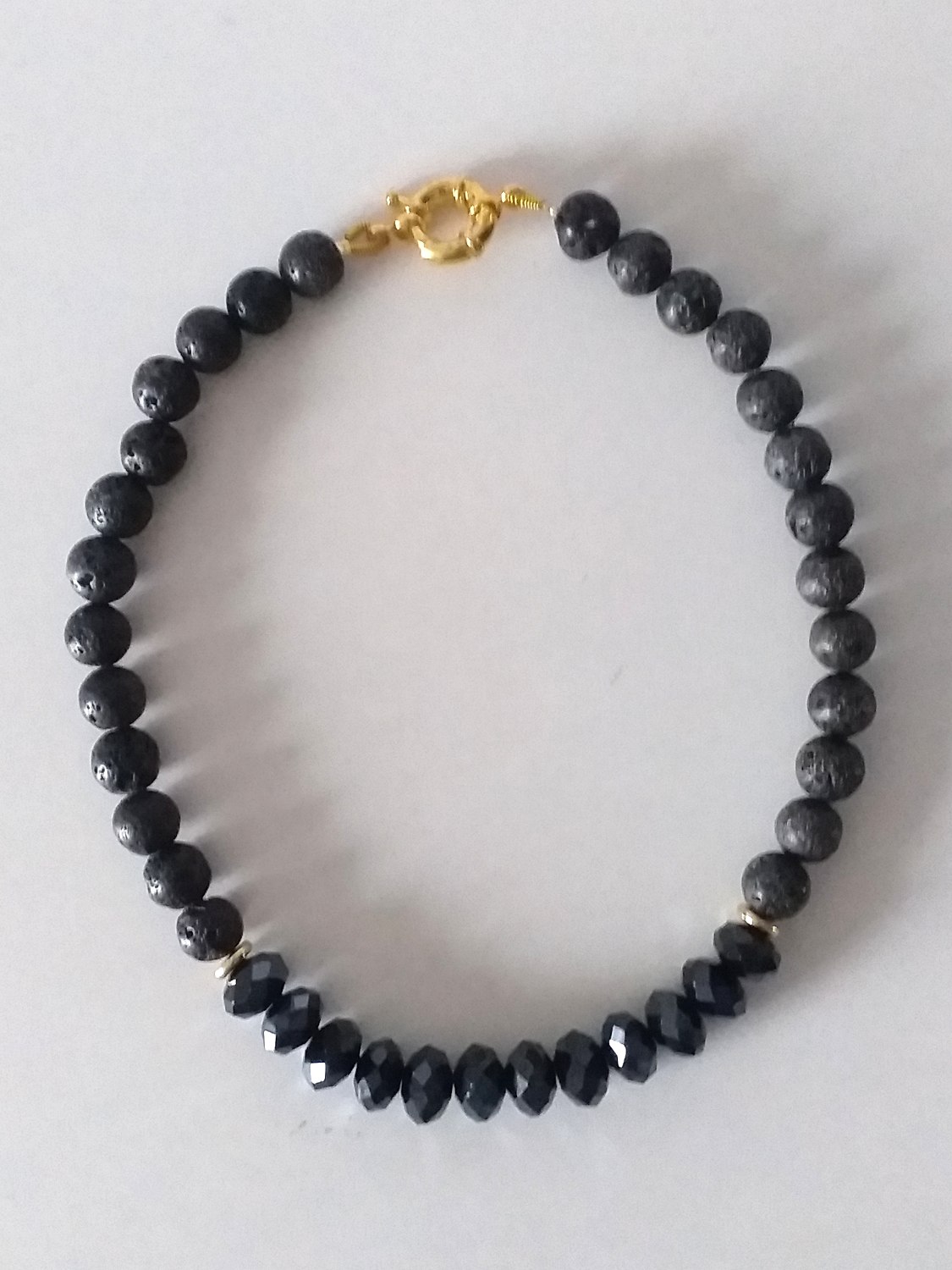 Lava halskæde med krystalperler